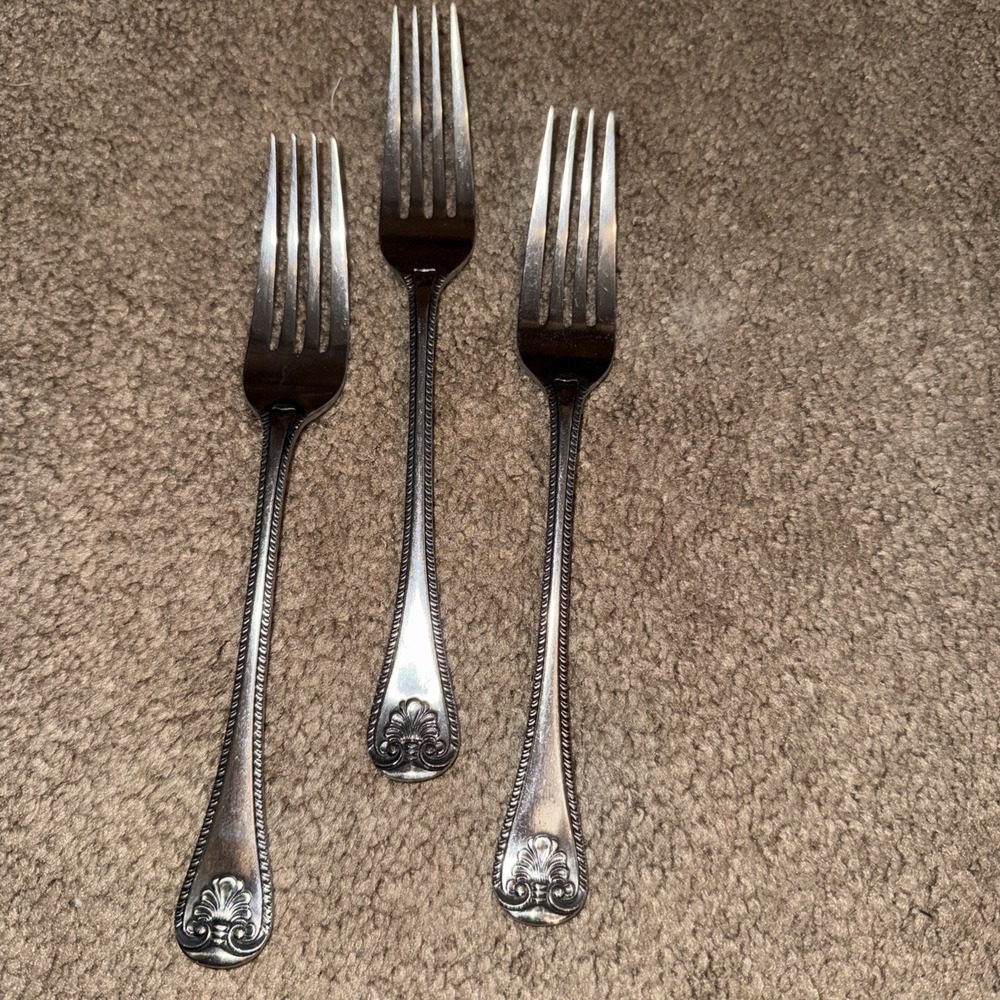 Vintage Supreme Cutlery Abbey Shell Dinner Forks 3